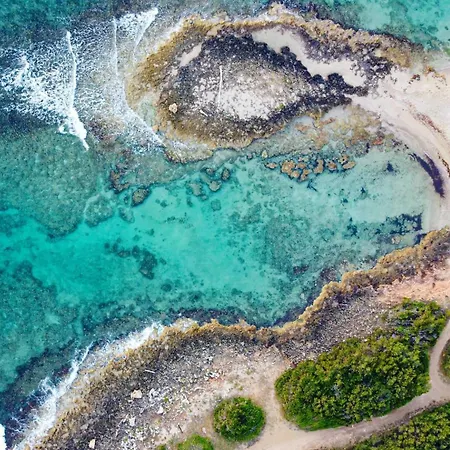 Дом отдыха Beach Rosamarina Остуни